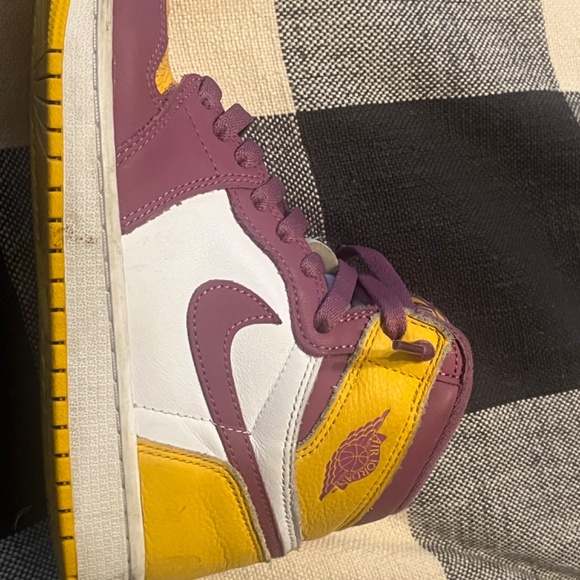 Nike High Tops - Picture 3 of 3
